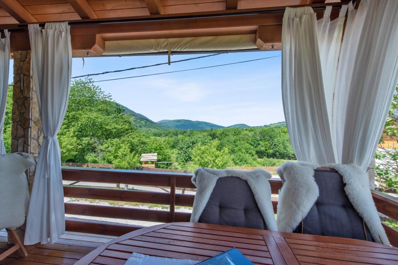 B&B Plitvice Lakes Villa Irene Seliste Dreznicko Bagian luar foto