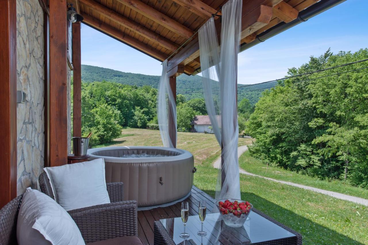 B&B Plitvice Lakes Villa Irene Seliste Dreznicko Bagian luar foto